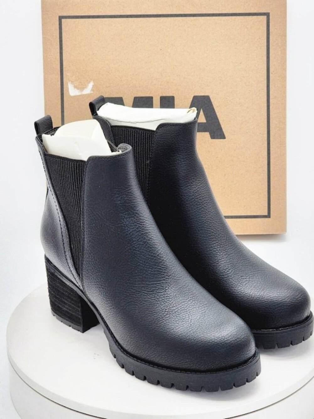 MIA Jody-W Black Chelsea Ankle Boots Women’s Size 9 Wide Block Heel Lug Sole